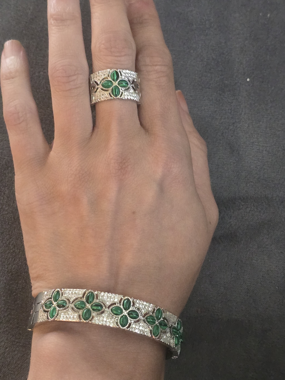 Dubai Elegant Silver-Tone Green Gem Flower Bracelet & Ring Set